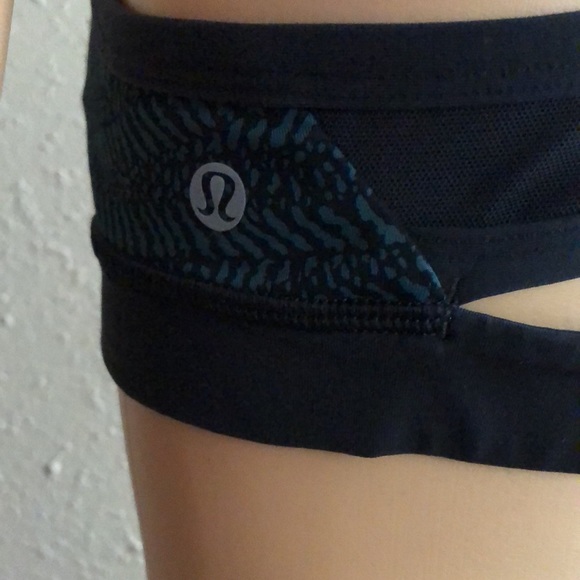 Lululemon Athletica Sport Bra - Picture 5 of 9